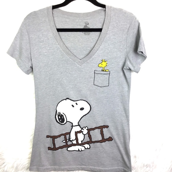 Peanuts Tops - Peanuts short sleeve tee Peanuts Tops - Peanuts short sleeve tee